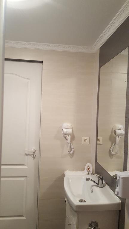 Appartamento Casa Leo Haţeg Esterno foto
